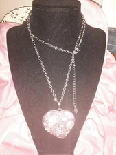 KIRK FOLLY LARGE PINK & WHITE BLING HEART NECK 30"