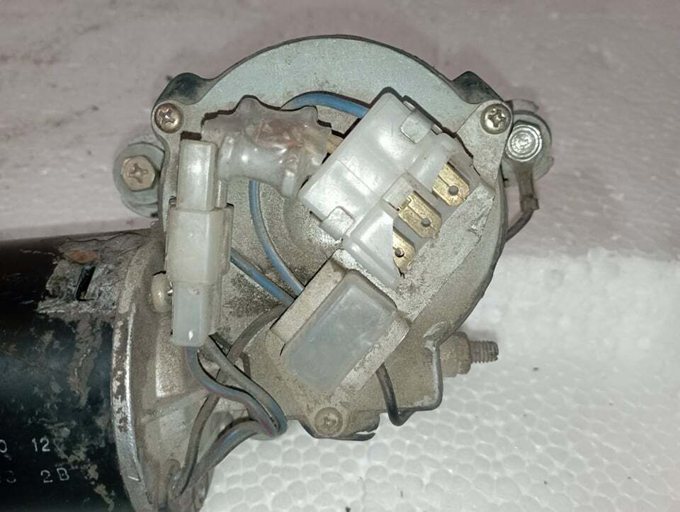 くらうん④ NOS Nippon Denso Toyota Crown RS80 MS8* Wiper Motor 85110