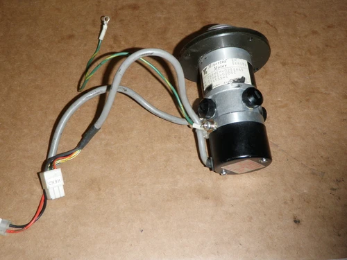 Yaskawa RM Series Minertia Motor UGRMEM-02SSA41_UTOPI-050SC_UGRMEM02SSA41