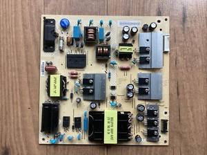 Netzteil 715G9324-P02-001-003M aus Philips TV 43PUS 7363/12. Funktionsfähig