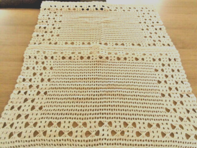 Tisch Tischset 2 weiß Vintage handgehäkelt Deckchen rechteckig Handarbeit Baumwolle