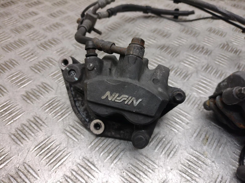 Kit de pinzas de freno delanteras Honda CBR650F CBR 650 FA-E 2016 Foto 2 de 4