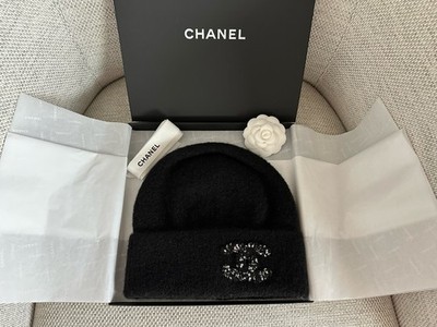 CHANEL 黒 カシミア　ビーニー NIB 100%AUTHENTIC Chanel 25A Black Cashmere/Silk Beanie Hat Sequin