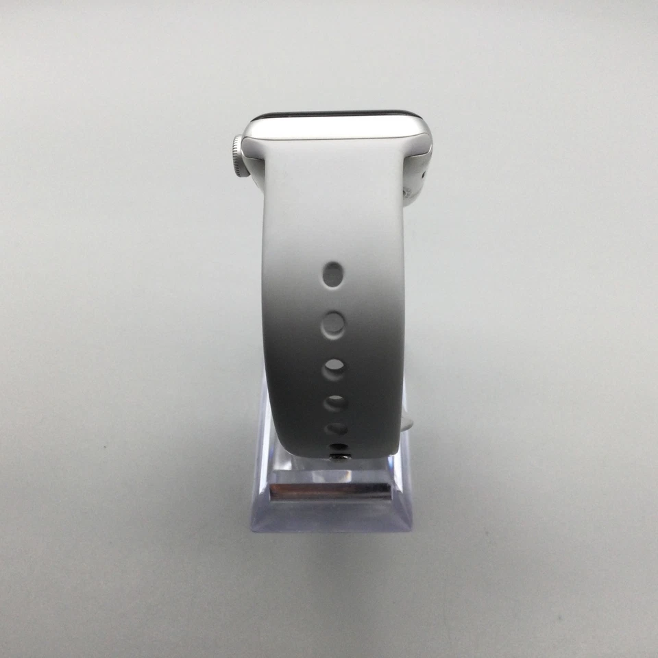 Apple Watch Series 3 Smart Watch Unisex 38mm Untested For Parts or Repair - Image 4 of 4