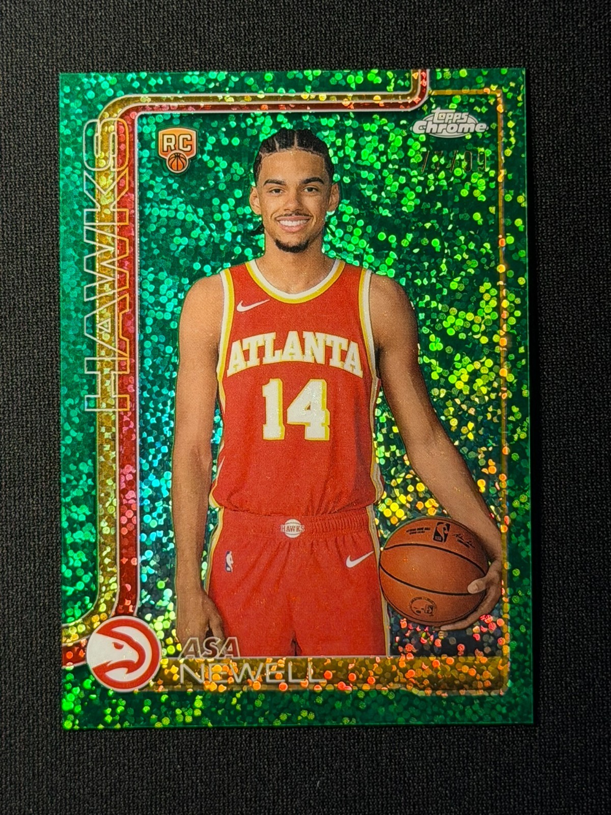 Asa Newell 2025-26 Topps Chrome Green Speckle Image Variation 77/99 RC