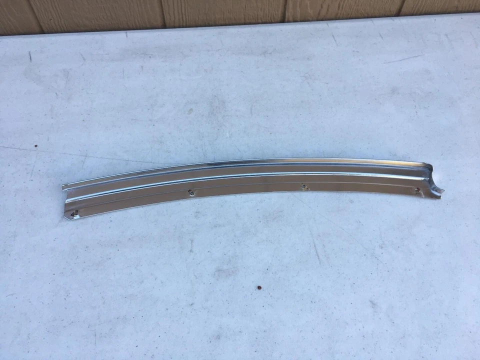 Cadillac 1977-1984 sedán Deville marco de apertura de puerta moldura pasajero trasero Foto 4 de 4