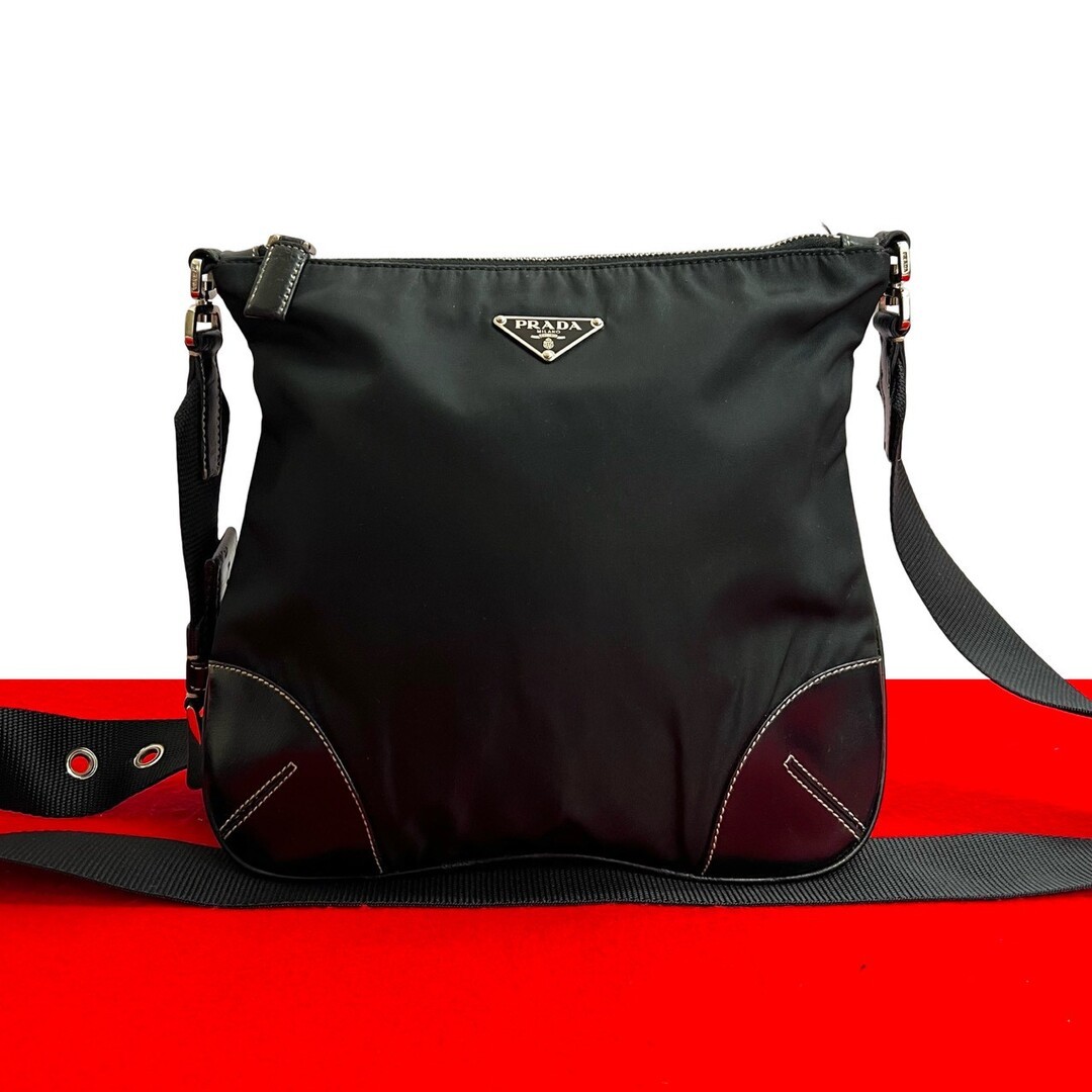 excellent condition PRADA triangular logo plate h… - image 1