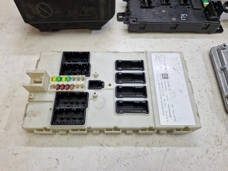 2016 BMW 1 SERIES 116D F20 M SPORT IGNITION KIT ECU SET 8589145 6825538 - Image 2 of 4