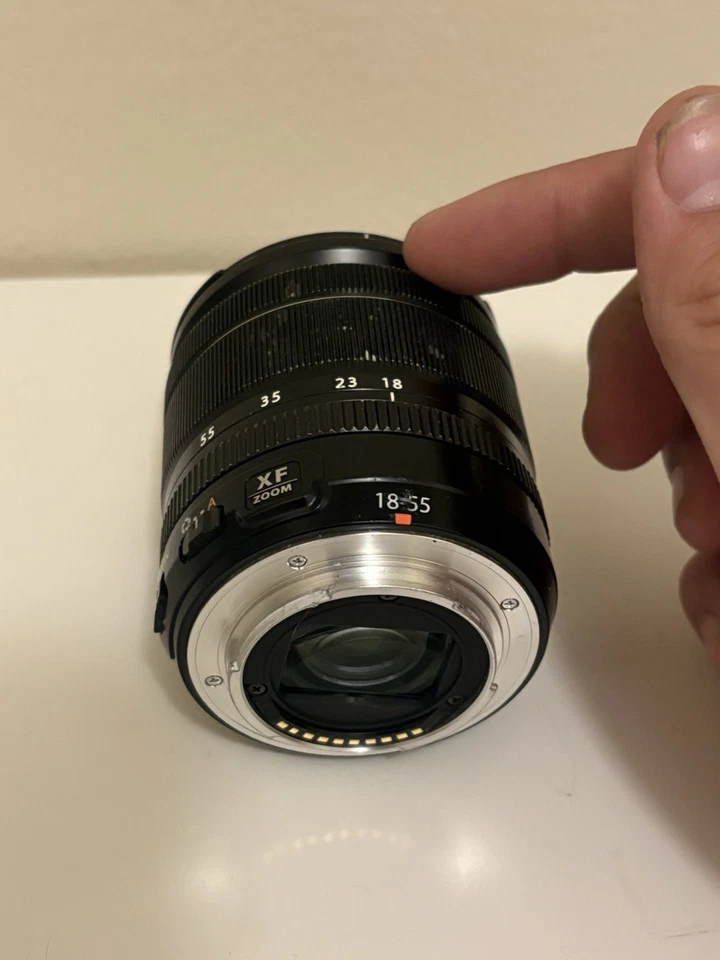 Fujifilm XF 18-55mm F2.8-4 R LM OIS X-Mount Zoom Lens - Image 2 of 4