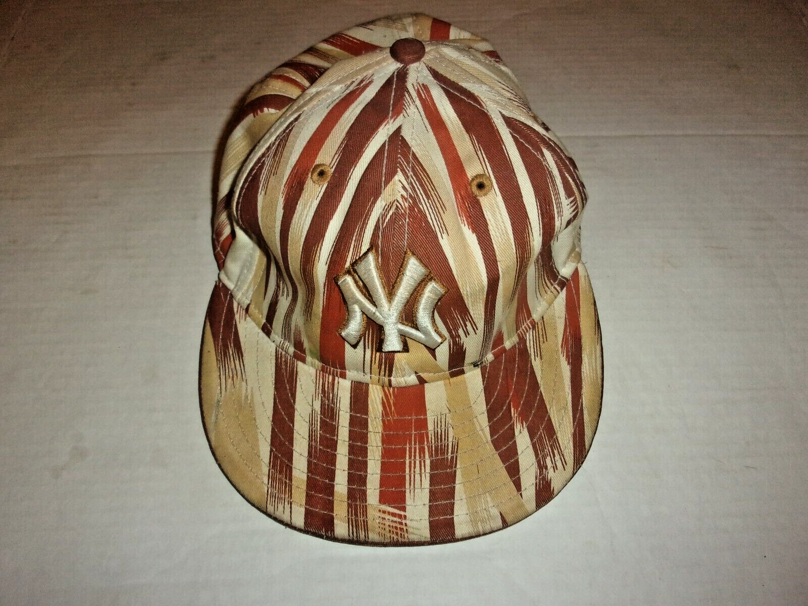 New Era 59Fifty New York Yankees fitted ball cap Sz 7 1/4