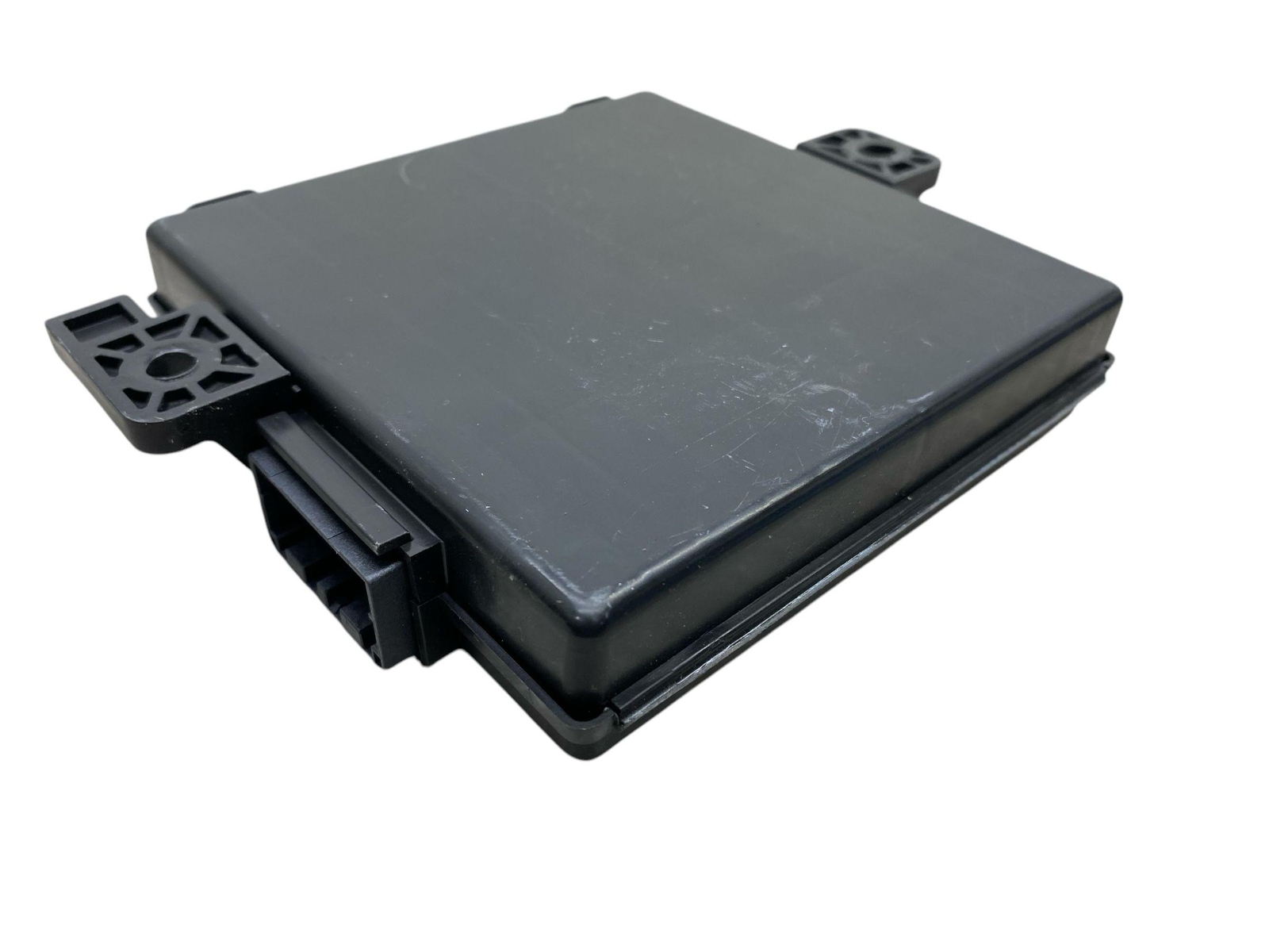 2017-2022 MASERATI LEVANTE PASSIVE KEYLESS ENTRY TELEMATICS CONTROL MODULE OEM