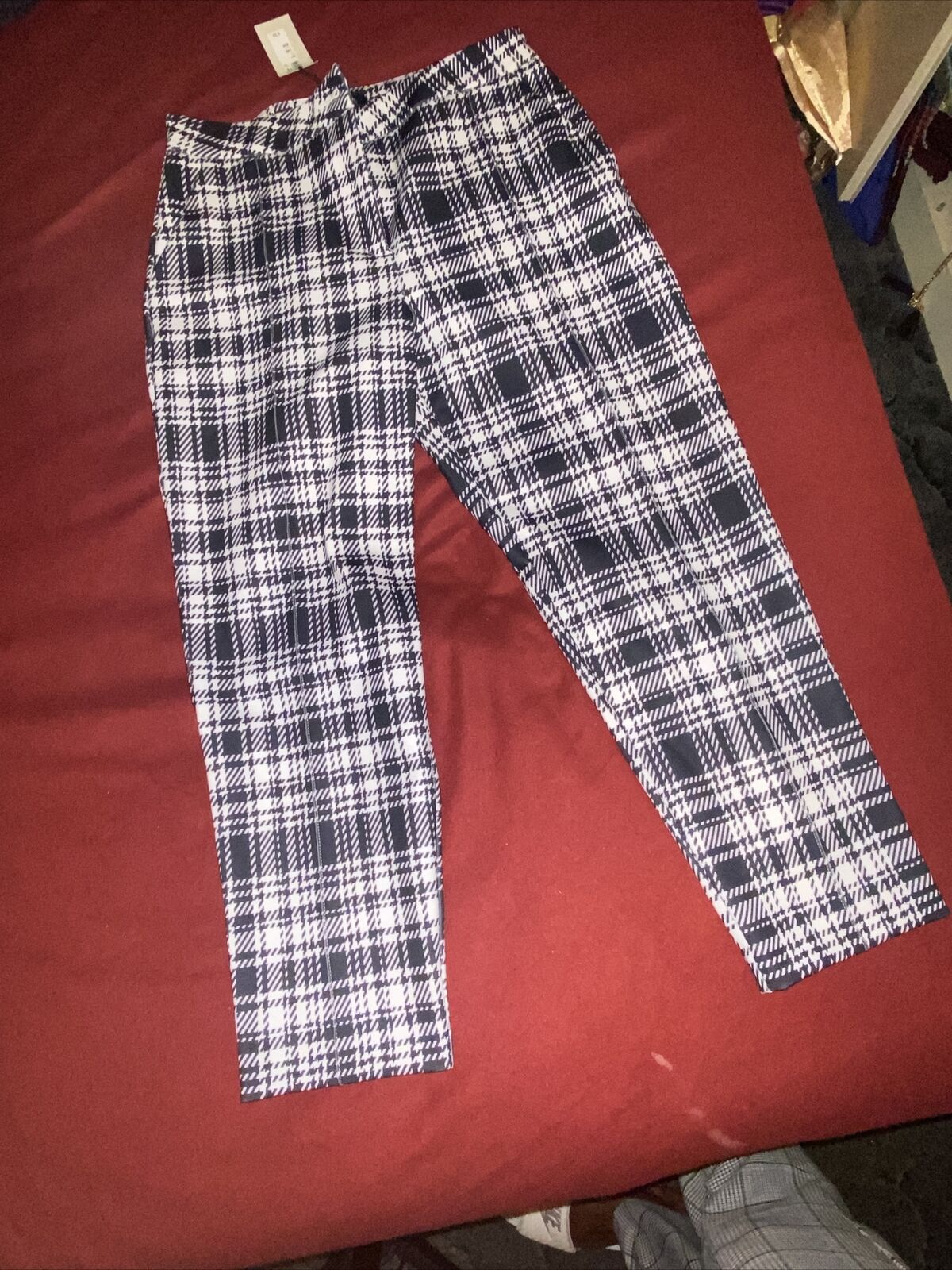 Picture 2 of 4