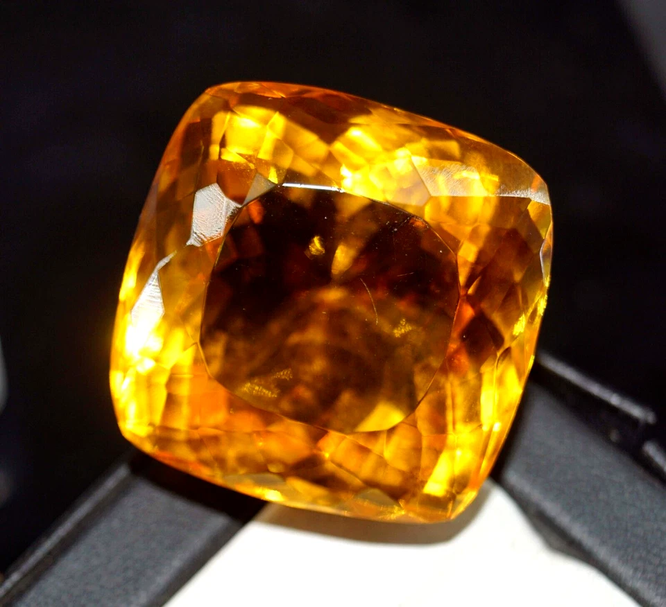 Certified Natural 154.95 Ct Cushion Cut Yellow Citrine Brazilian Loose Gemstone - Image 3 of 4