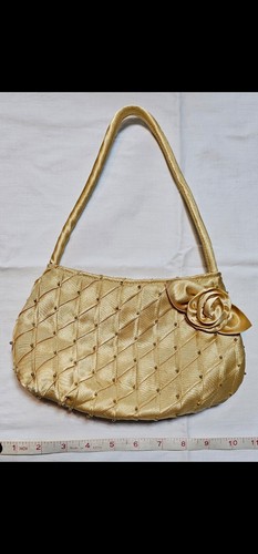 Cartera vintage SASHA hecha a mano en China dorada satinada para niños - Imagen 6 de 8