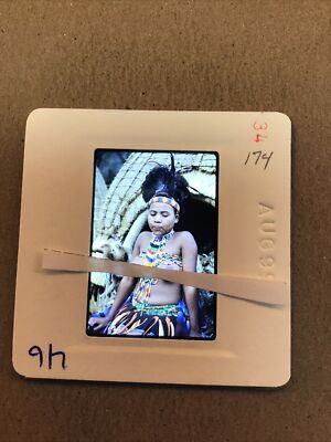 35mm SLIDE - 1999 SOUTH AFRICA Zulu Tribe Woman Nude Topless MM3.#1.174