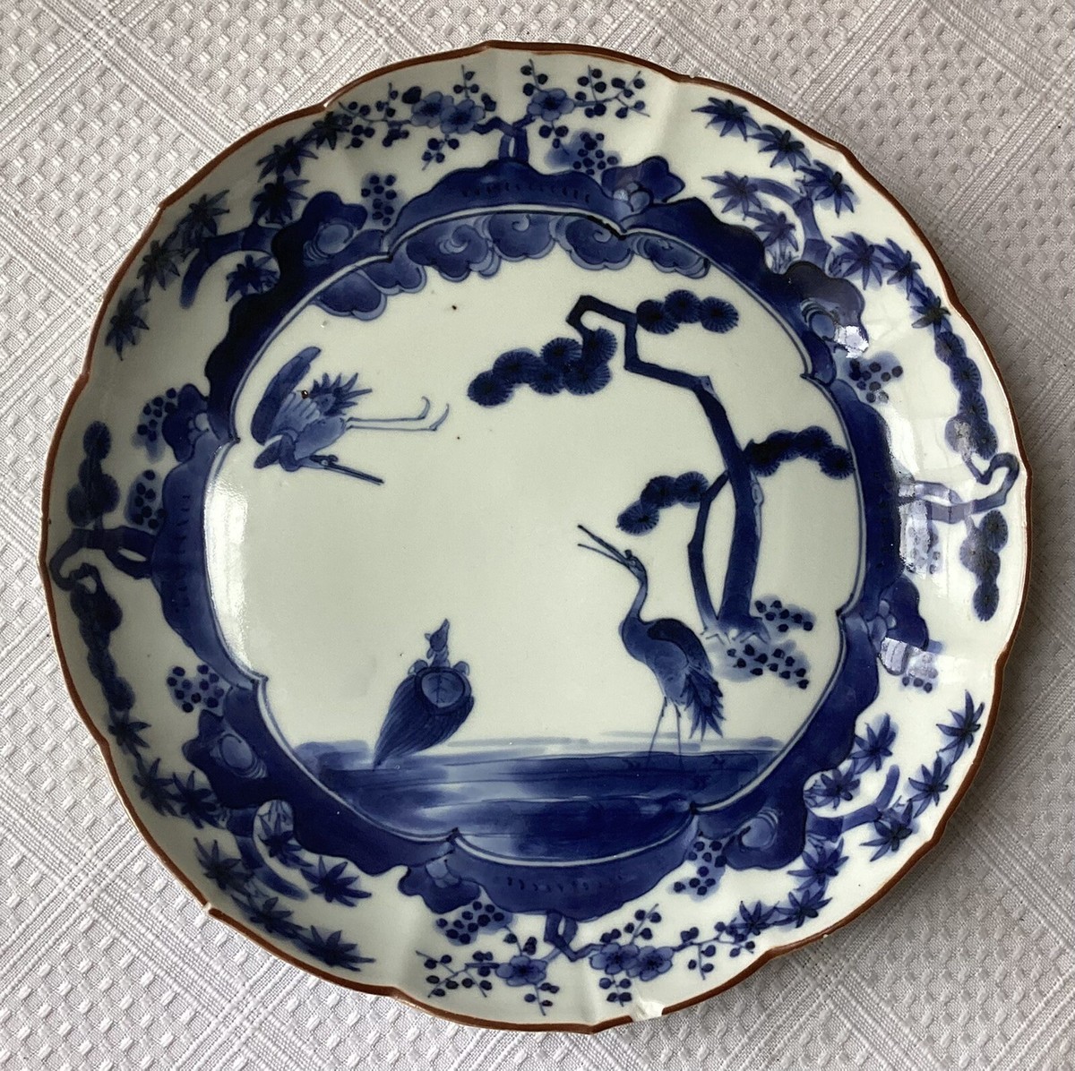 Japanese Arita Kakiemon Porcelain Dish With Fuku Mark, Late Japanese Arita Kakiemon Porcelain Dish With Fuku Mark, Late
