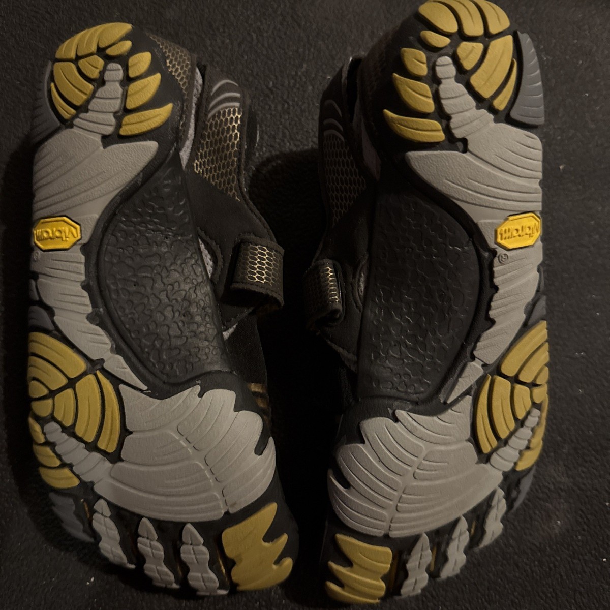 Vibram Five Fingers Mens/Womens Black And Gold Size 37 | eBay