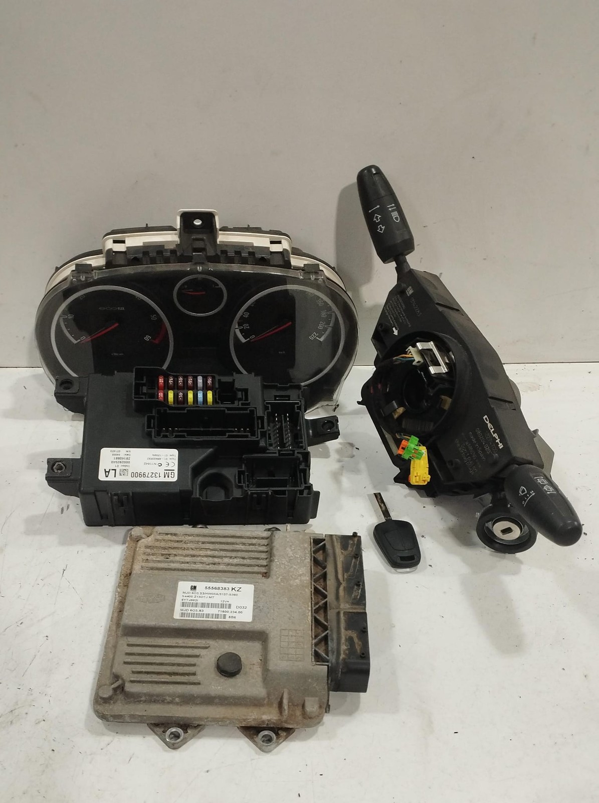 KIT CHIAVE PER OPEL Corsa D 3P 1° Serie 55568383 (06>)