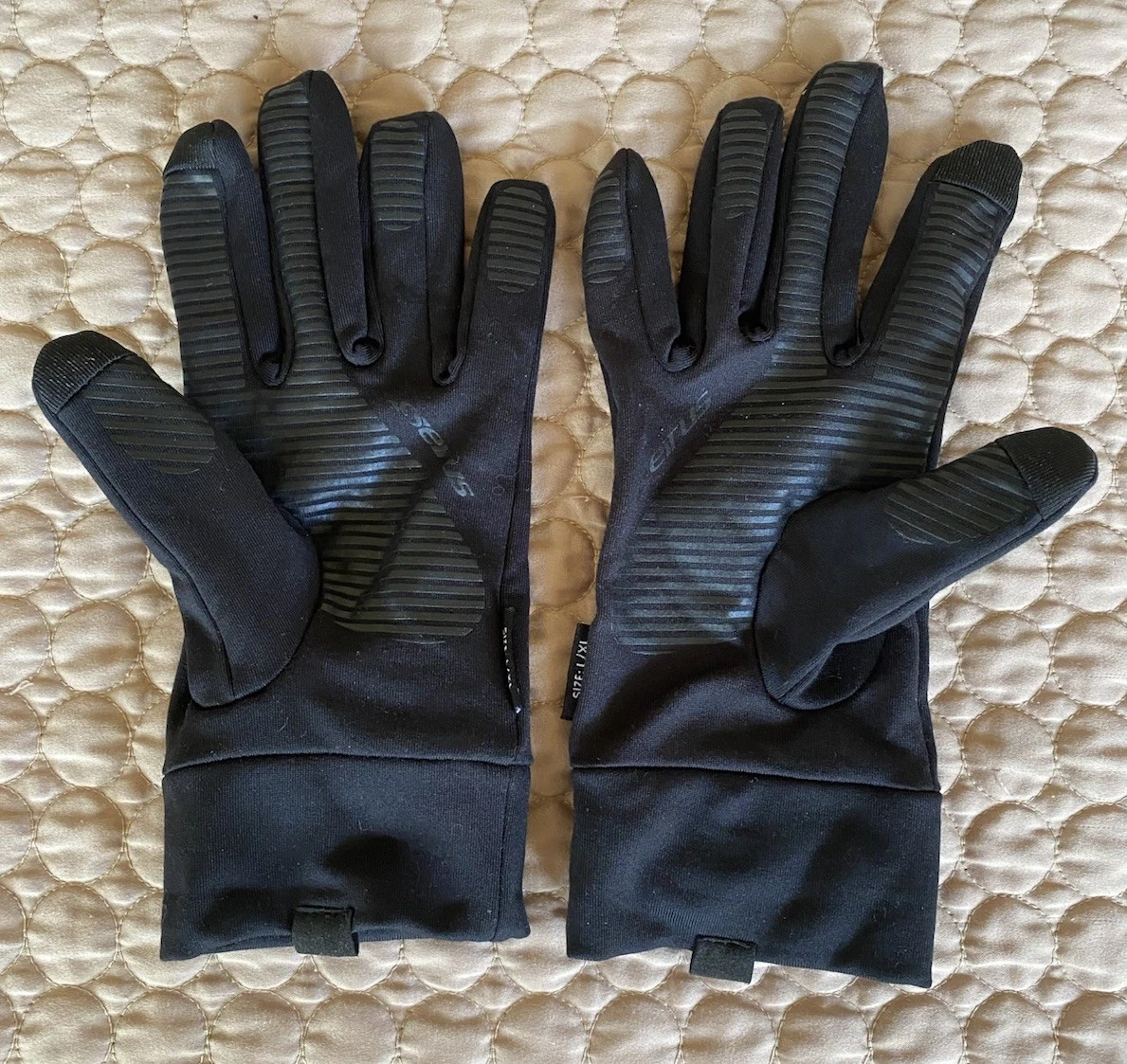 Seirus Gloves/Liners Black Size L/XL Thin W/Grips & Smart Touch Thumb/Index Fing