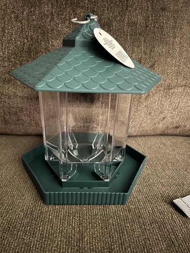 Outdoor Yard Hanging Panorama Hexagon Shaped Squirrel Proof Wild Bird Feeder New