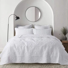 White Damask King Size Quilt Set, 3 Pieces, Boho Bedspread with 2 Pillow Sham