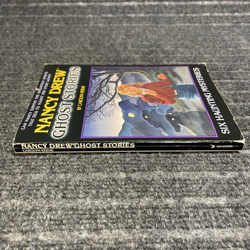 Vintage Nancy Drew Ghost Stories Carolyn Keene Haunting Mysteries 1983 PB Book - Foto 2 di 6