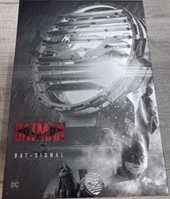 Hot Toys Mms640 The Batman Bat Signal - Mint Hot Toys Mms640 The Batman Bat Signal - Mint
