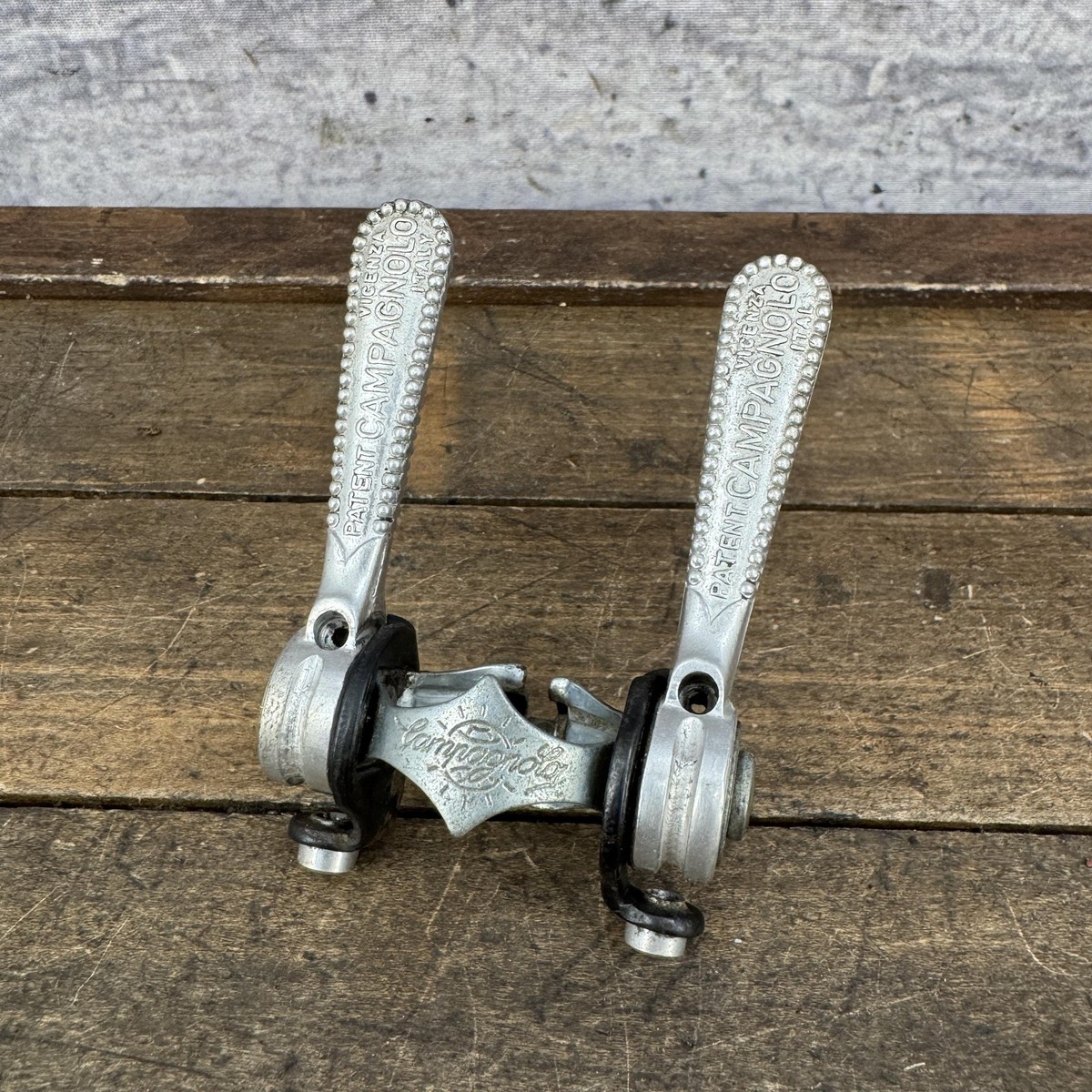 Campagnolo ダウンチューブシフター ヴィンテージ Vintage Campagnolo Downtube Friction Shifter Set Clamp On Road