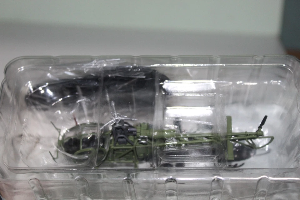 AMERCOM 1:72 AEROSPATIALE ALOUETTE II HELICOPTER - FRENCH ARMY 1972 - Image 2 of 2