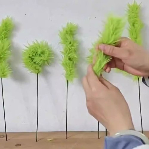 10x Fake Christmas Tree Topper Simulation Green Plants Photography Props - Picture 6 of 12