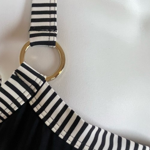 NWOT Vineyard Vines One Shoulder One Piece Swimsuit Sz S Black White Stripe - Picture 4 of 6