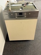 Bosch SuperSilence vollintegrierter Geschirrspüler Edelstahl, Display, Startzeit