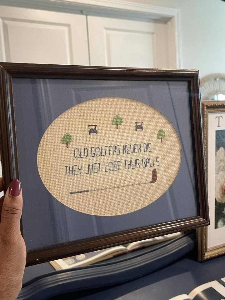 Arte de pared de golf vintage punta de aguja azul golfistas antiguos nunca mueren... Divertido arte de golf Foto 4 de 4