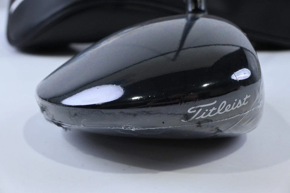 Titleist GT2 Driver / 9 Degree / Regular Flex Tensei 1k Blue 55 Shaft - Image 3 of 4