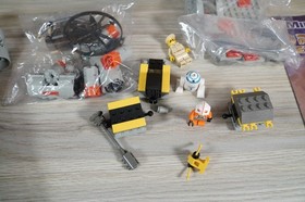 Lego Star Wars: X-Wing Fighter 7140 100% Complete NO BOX