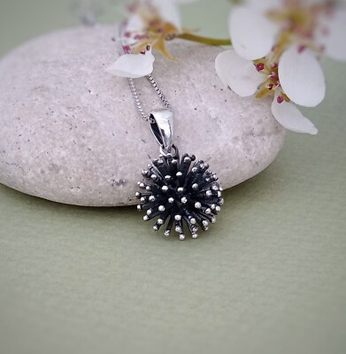 Seeigel Anhänger in Sterlingsilber, Seeanemone Charm, Ozeanliebhaber Geschenk