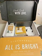 FINCHBERRY ALL IS BRIGHT GIFT BOX All is Bright - 3 Piece Holiday Gift Set