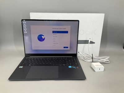 Samsung Galaxy Book3 Pro i7-1360p 32GB 1TB 16WQXGA W11P Graphite NP964XFG-KC1US