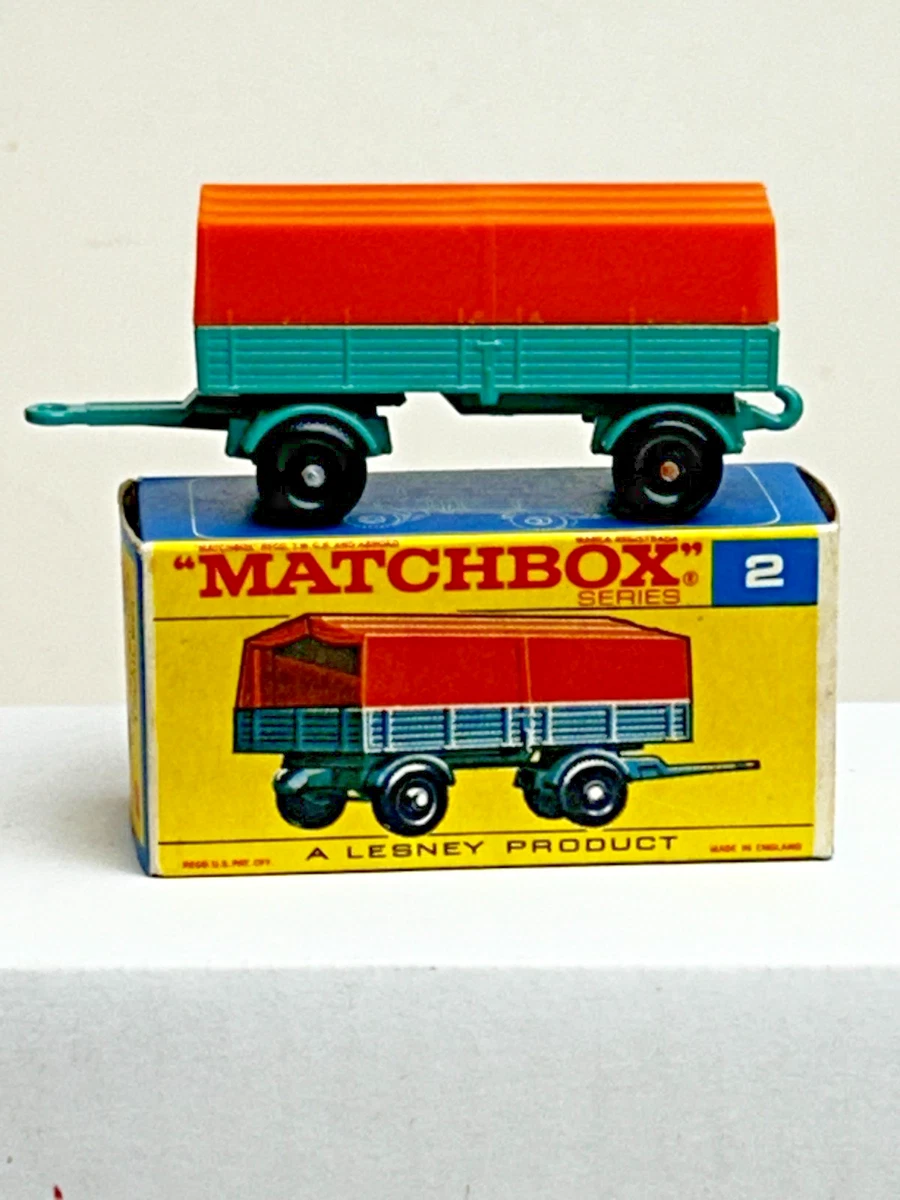 CAMION ET REMORQUE MERCEDES - MATCHBOX 1/64