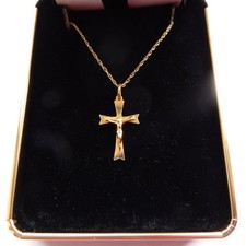 14K Yellow Gold Small Cross Pendant and Chain Necklace Religious, Italy