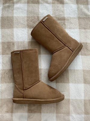 Bearpaw Women s size 7 Classic Chestnut Shearling Boots