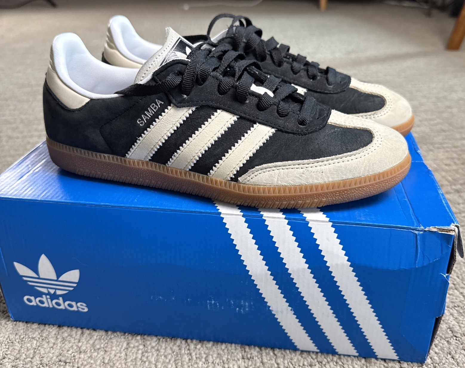 Adidas Samba OG Womens 8 Black/ Cream Silver Metallic IE5836 Rare Color In Box thumbnail 2