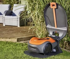 Flymo ULTRALIFE 1500 Robotic lawn mower - Inc Home, Inc Radar! 
