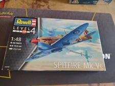 Revell Spitfire MK.Vc Super Marine 1/48