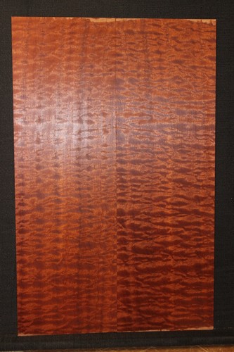 Guitarra Sapele acolchada con figuras coincidentes. - Imagen 2 de 6