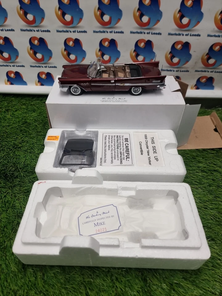 Danbury/Franklin mint 1:24 1958 Chrysler New Yorker Classic Model boxed rare 118 - Image 2 of 4