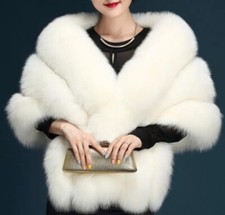 Stola O Sciarpa In Pelliccia Bianca