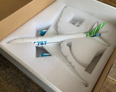 NEW JC WINGS 1:200 scale BAMBOO AIRWAYS BOEING 787-9 