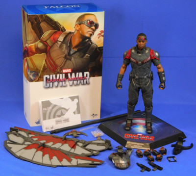 MARVEL HOT TOYS CIVIL WAR FALCON 1:6 SCALE FIGURE MMS361 COMPLETE