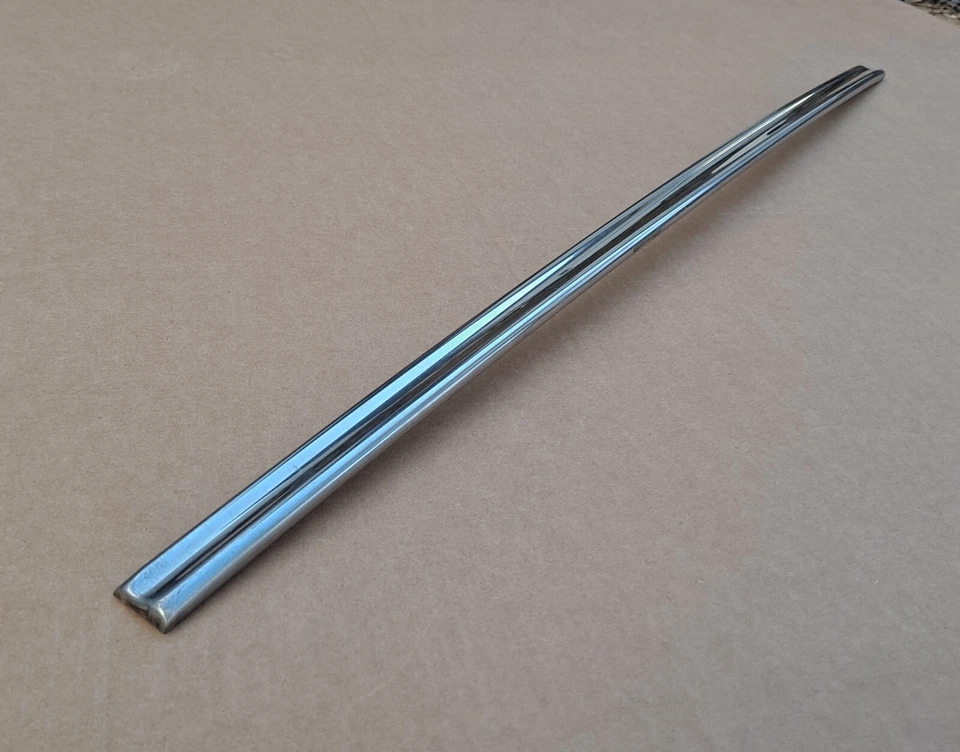 1951 1952 Plymouth Concord Cambridge Cranbrook NOS MoPar destro moldura de porta frontal - Imagem 3 de 4